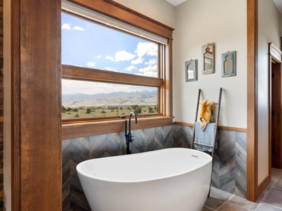 20 Ac Luxury Home In Paradise Valley Mt - image 15