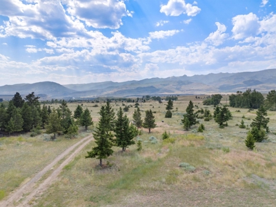 20 Ac Luxury Home In Paradise Valley Mt - image 3