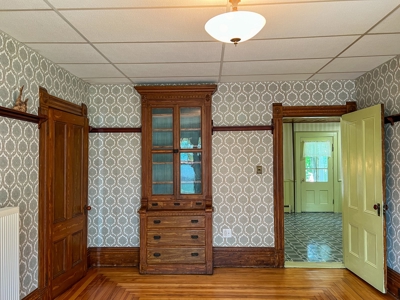 Queen Anne Victorian Home - Island Falls, Maine - image 18