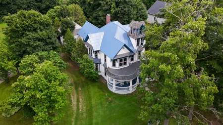 Queen Anne Victorian Home - Island Falls, Maine - image 2