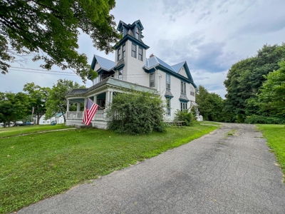 Queen Anne Victorian Home - Island Falls, Maine - image 8
