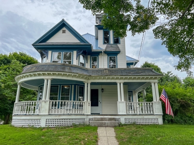 Queen Anne Victorian Home - Island Falls, Maine - image 7