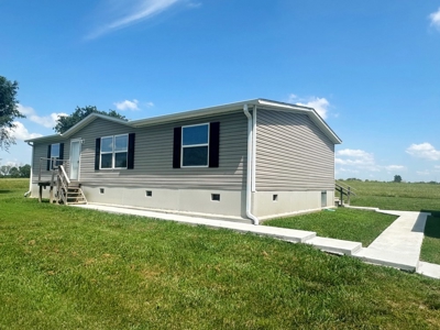 El Dorado Springs Missouri Country Home & 10 Acres For Sale - image 5