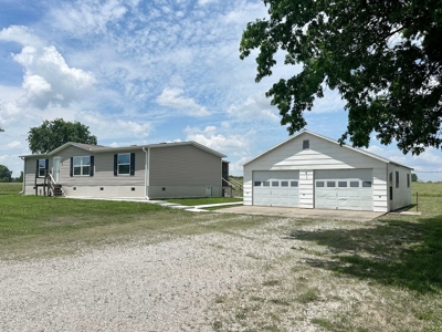 El Dorado Springs Missouri Country Home & 10 Acres For Sale - image 28