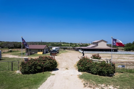 Hwy 84, Goldthwaite, TX - 25 acre Equestrian Dream Property - image 1
