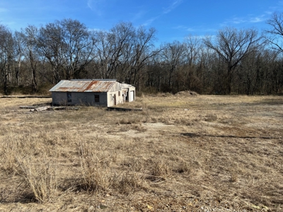 Commercial Property for Sale in Mt. Pleasant, Tennessee - image 3