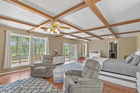 Large Home on 12 acres - image 16