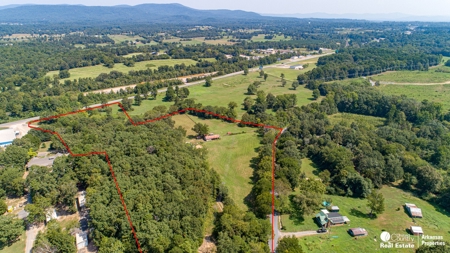 Large Home on 12 acres - image 32
