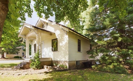 Home for Sale in Orofino, ID with Studio Apartment - image 1