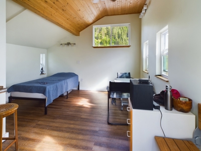 Home for Sale in Orofino, ID with Studio Apartment - image 5