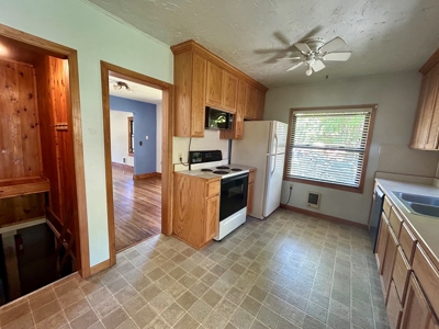 Home for Sale in Orofino, ID with Studio Apartment - image 37