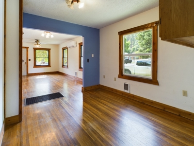 Home for Sale in Orofino, ID with Studio Apartment - image 4