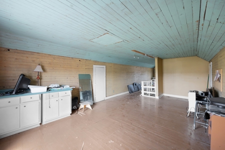Office Building - Former Salon - for Sale in Milan, TN - image 22