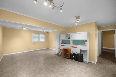 Office Building - Former Salon - for Sale in Milan, TN - image 12