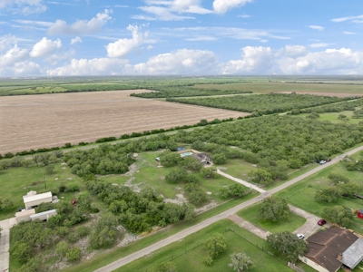 Updated Country Home With A Pool In Alice, Texas - image 32