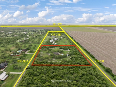 Updated Country Home With A Pool In Alice, Texas - image 29