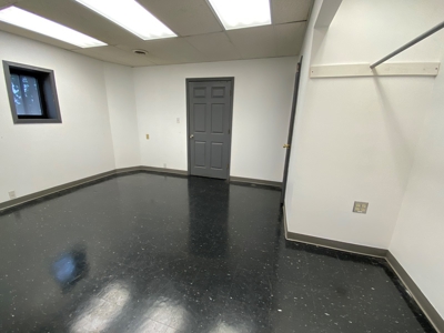 Industrial Office & Warehousing Building For Sale, Plus Tool - image 44