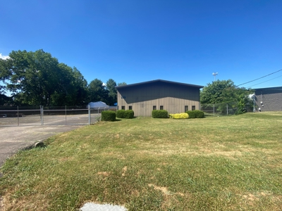 Industrial Office & Warehousing Building For Sale, Plus Tool - image 1