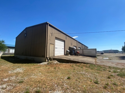 Industrial Office & Warehousing Building For Sale, Plus Tool - image 3