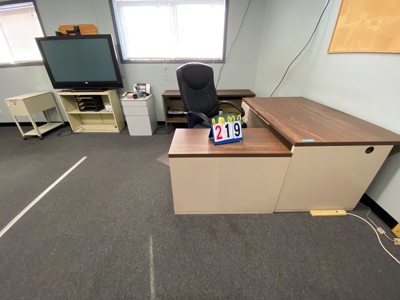 Industrial Office & Warehousing Building For Sale, Plus Tool - image 28