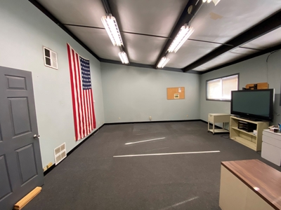 Industrial Office & Warehousing Building For Sale, Plus Tool - image 27