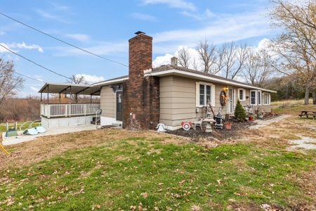 Home For Sale Stockton, MO - image 35