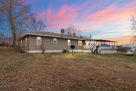 Home For Sale Stockton, MO - image 16