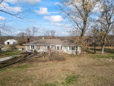 Home For Sale Stockton, MO - image 24