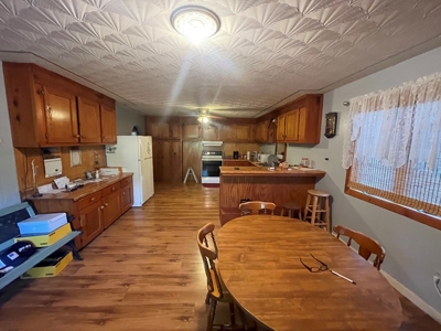 3 bedroom 2 bath country home for sale near Roundhill Ky - image 19
