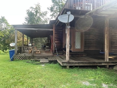 3 bedroom 2 bath country home for sale near Roundhill Ky - image 5