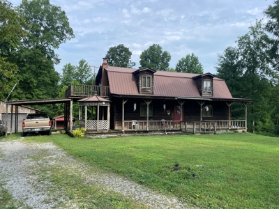 3 bedroom 2 bath country home for sale near Roundhill Ky - image 1