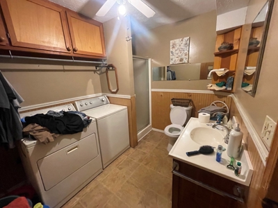 3 bedroom 2 bath country home for sale near Roundhill Ky - image 15