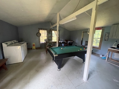 3 bedroom 2 bath country home for sale near Roundhill Ky - image 24