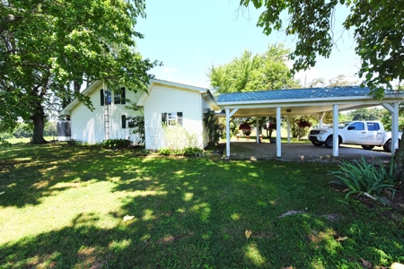 Hobby Farm on 5.74 Acres, House, Barn, Sheds, Cave, Woods - image 22