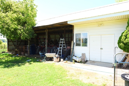 Hobby Farm on 5.74 Acres, House, Barn, Sheds, Cave, Woods - image 28