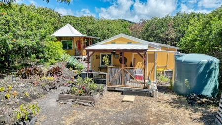 Off Grid Main house w/separate Bamboo room for 2nd Bedroom - image 37