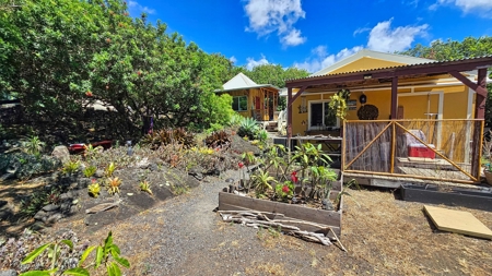 Off Grid Main house w/separate Bamboo room for 2nd Bedroom - image 46