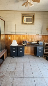 Commercial property w/ 4 bays & shop with much more to offer - image 21