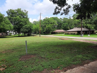 One Acre Lot For Sale, Downtown Crockett, TX - image 3