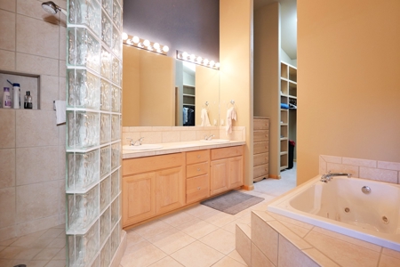 Townhome On the 12th Green For Sale In Ridgway, Colorado - image 11