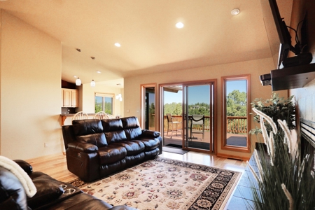 Townhome On the 12th Green For Sale In Ridgway, Colorado - image 23