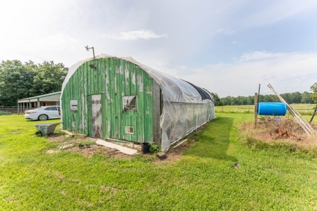 Country Home and Acreage in Willow Springs Missouri - image 31