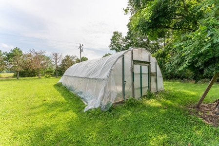 Country Home and Acreage in Willow Springs Missouri - image 32