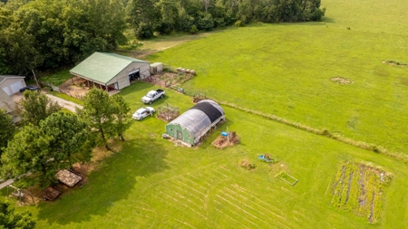 Country Home and Acreage in Willow Springs Missouri - image 45