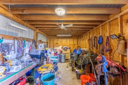 Country Home and Acreage in Willow Springs Missouri - image 28