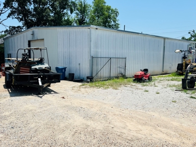 1.6 Acres -  2 Commercial Buildings - Winnsboro East Texas - image 9