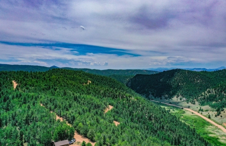 Beautiful Colorado Mountain Property with Amazing Views - image 9