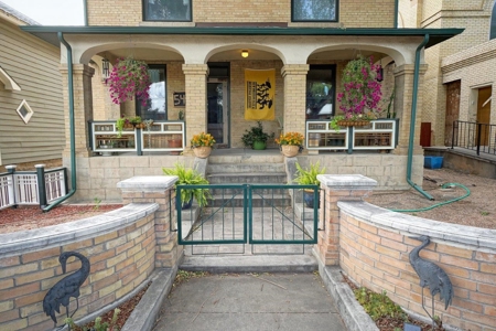 Come Experience this Historic Iconic Montrose, Colorado Hom - image 2