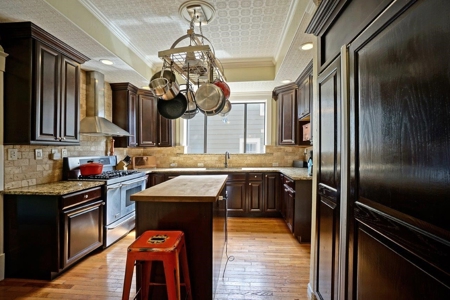 Come Experience this Historic Iconic Montrose, Colorado Hom - image 10