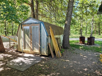 Commercial Or Residential Buildings On 3 Acres Near Lakes - image 6